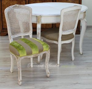 SE09 SL2 Parisian Chair Lacquered Antique White Pickled 11
